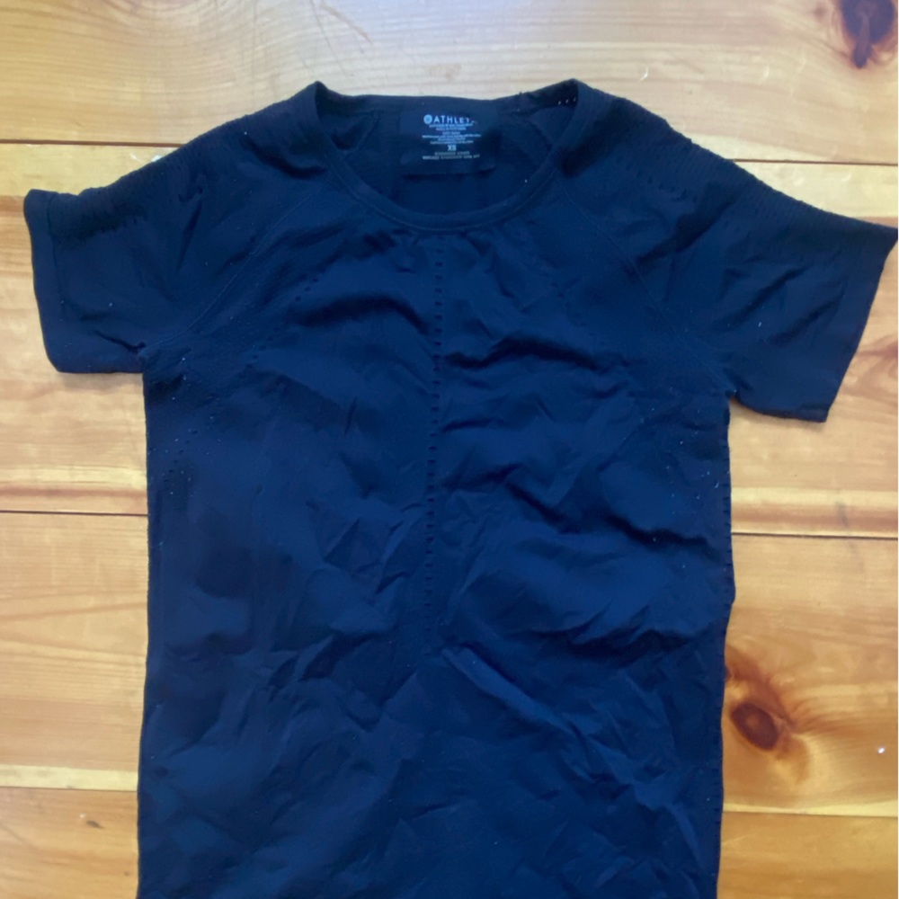 Black long sleeve Lululemon athleta